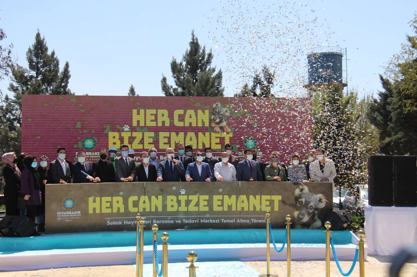 Diyarbakır'da Sokak Hayvanları Bakımevi ve Rehabilitasyon Merkezi'nin temeli atıldı Diyarbakır'da Sokak Hayvanları Bakımevi ve Rehabilitasyon Merkezi'nin temeli atıldı